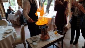 Flambeando los Crêpes suzette La Normandie