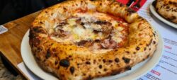 La Amatrice pizza premiada de Fratelli Figurato, Chamberí. Los 5 mejores