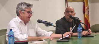 Miguel Ángel Almodóvar y Ramón Arangüena en la presentación del libro: Eso no estaba en mi libro de Historia de la Cocina Española