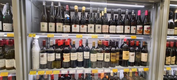 Oulet de Vinos. Degustaciones semanales de vinos nacionales y extranjeros. los5mejores.com