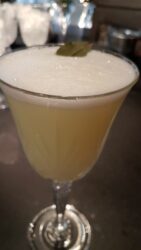 Coctel pisco sour
