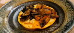 Setas salteadas con puré de patatas Robuchon. Barbudo Barrio de Salamanca. los 5 mejores