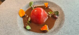 Salmorejo de tomates ahumados y diferentes. Eter