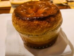 Soufflé de vainilla y caramelo salado. Pabú, los 5 mejores