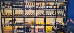 Carnicería con aquellas especialidades fáciles, que buscas cuando piensas en una tienda de productos argentinos básicos. 