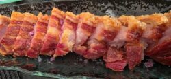 Torreznos suflados, crujientes por ambos lados, espléndidos, La Terrace de la Vega. los 5 mejores