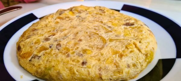 Tortilla de manitas de cerdo. Agarimo, Ponzano, Madrid. Los 5 mejores.
